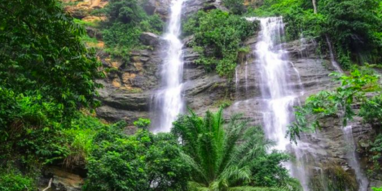 5 Destinations Incontournables à Explorer en Voiture au Togo
