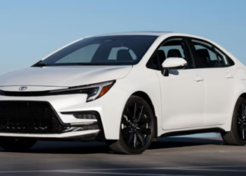 Toyota Corolla 2024 : La Meilleure Berline Abordable pour le Trafic de Lomé et les Routes du Togo ?